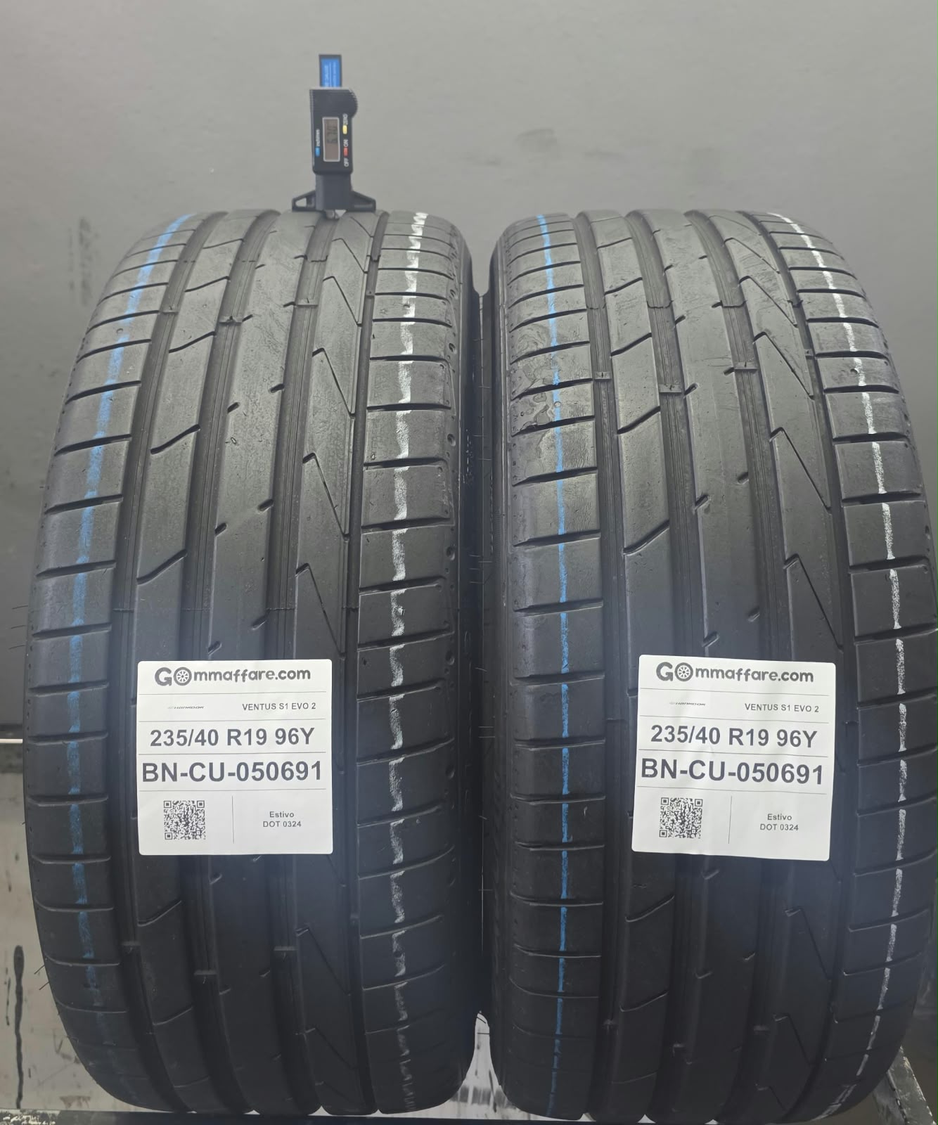 Hankook VENTUS S1 EVO 2 235/40 R19